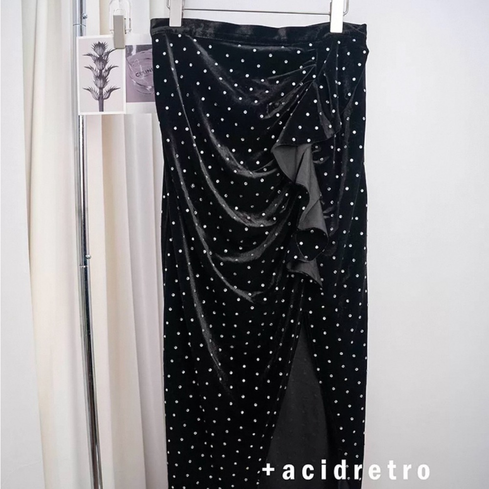 Black Maxi Pencil Skirt with Slit and Ruched Detail for Cocktail